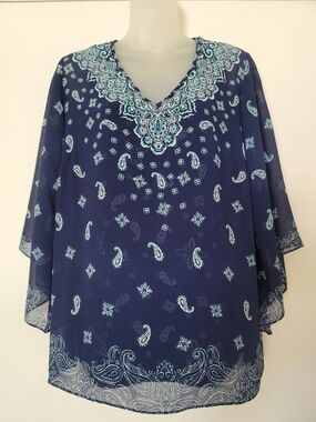Belle by Kim Gravel Blue Floral Scoop Neck Top 2- Piece